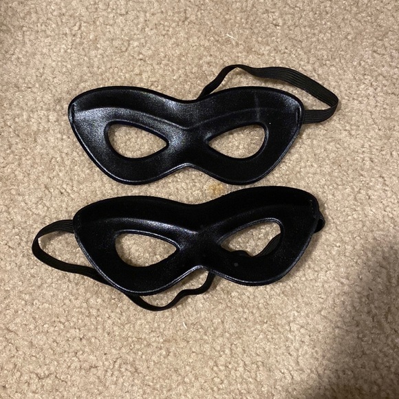 Party city masks - Picture 1 of 1